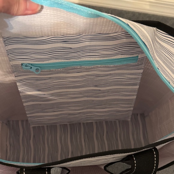 Scout Black Trimmed Tote with Turquoise Base and Navy blue wavy lines. NWOT - Picture 7 of 7